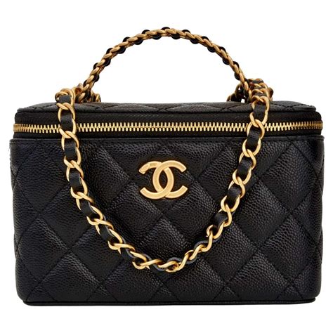 chanel pick me up vanity case